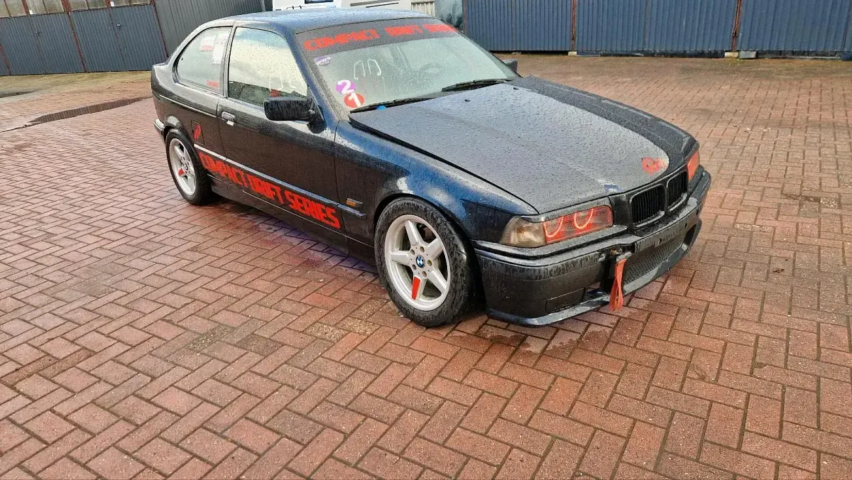 Gebraucht BMW 328 210 PS (154 kW) 1996 Schwarz Coupé