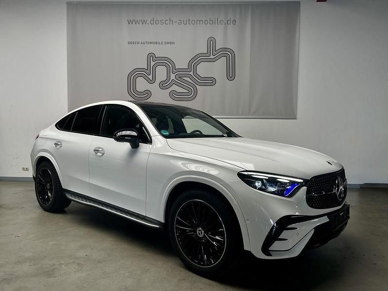 Polarweiss Gebraucht 2025 Mercedes GLC220 AMG Coupé | 65.890 € (Superpreis) - Bild 1/4