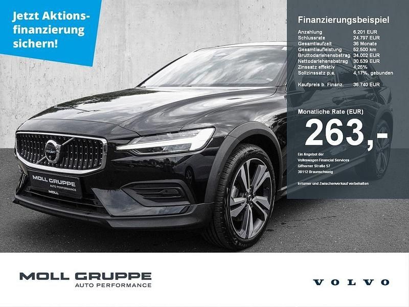 Schwarz Gebraucht 2023 Volvo V60 CC Plus Kombi | 36.740 € (Guter Preis) - Bild 1/4