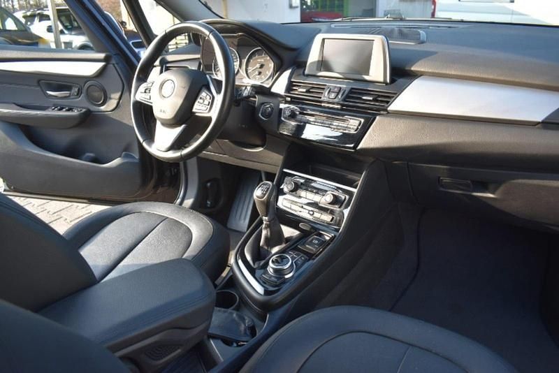 Gebraucht BMW 220 Gran Tourer 190 PS (139 kW) 2016 Schwarz Van / Kleinbus