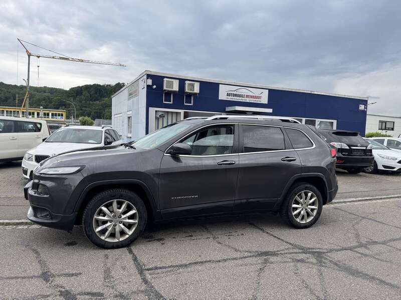 Grau Gebraucht 2015 Jeep Cherokee Limited SUV | 16.900 € (Guter Preis) - Bild 1/4