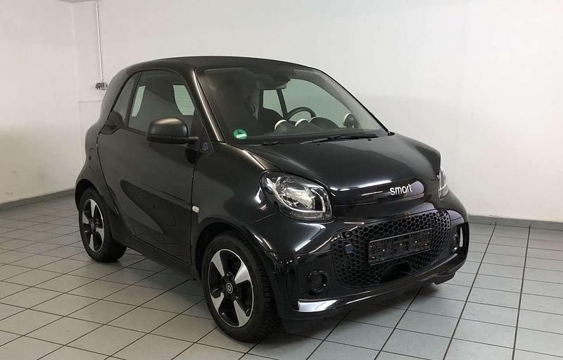 Nachtschwarz Gebraucht 2020 Smart ForTwo Electric Drive Kleinwagen | 7.999 € (Fairer Preis) - Bild 1/4