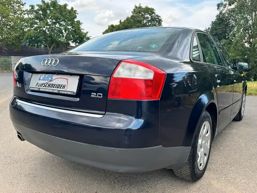 Gebraucht Audi A4 131 PS (96 kW) 2001 Schwarz Limousine