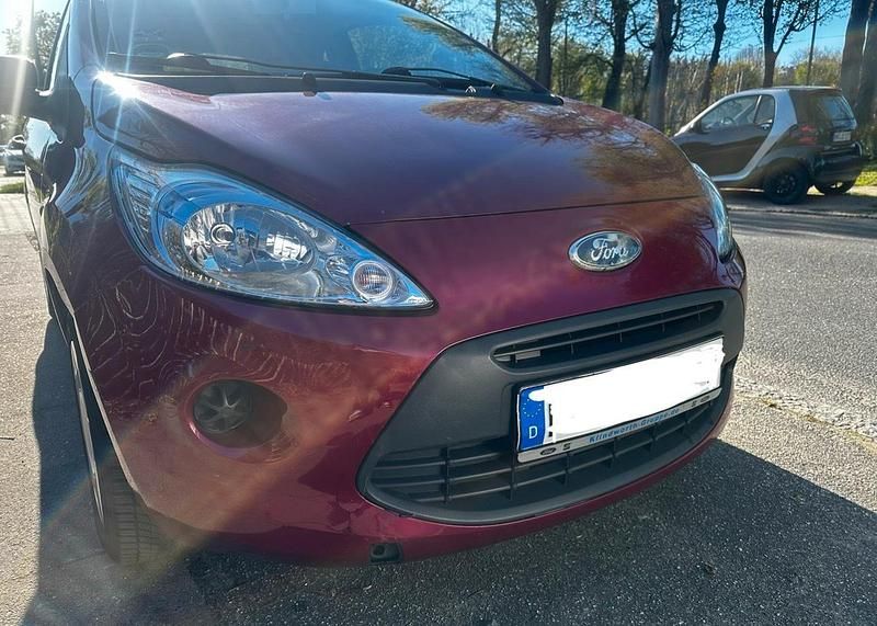 Second-hand Ford Ka 60 CP (44 kW) 2009 Roșu Hatchback