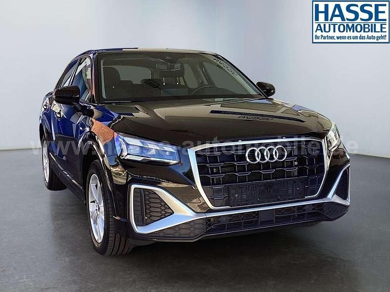 Gebraucht Audi Q2 S-Line 150 PS (110 kW) 2022 Mythosschwarz metallic SUV