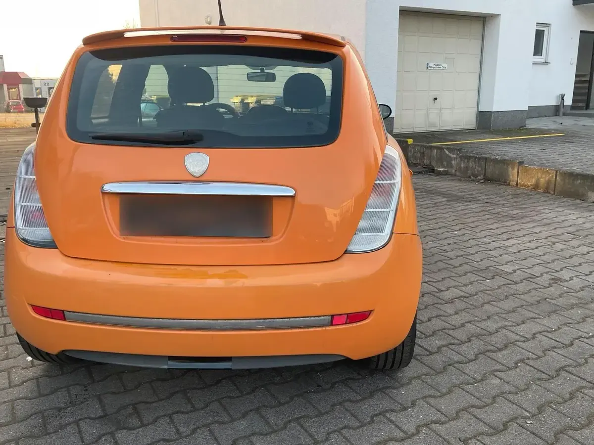 Second-hand Lancia Ypsilon 95 CP (69 kW) 2007 Portocaliu Hatchback