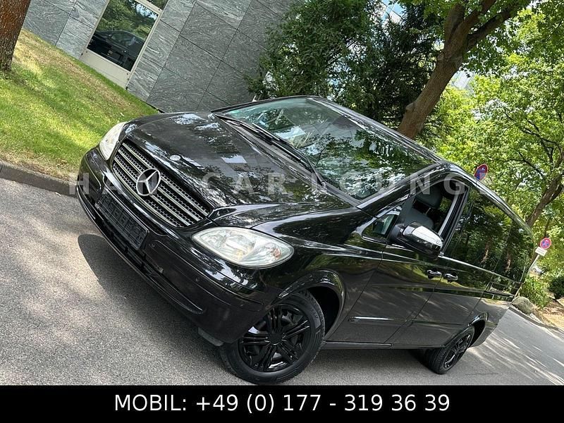 Schwarz Gebraucht 2010 Mercedes Viano Van / Kleinbus | 14.900 € (Fairer Preis) - Bild 1/4