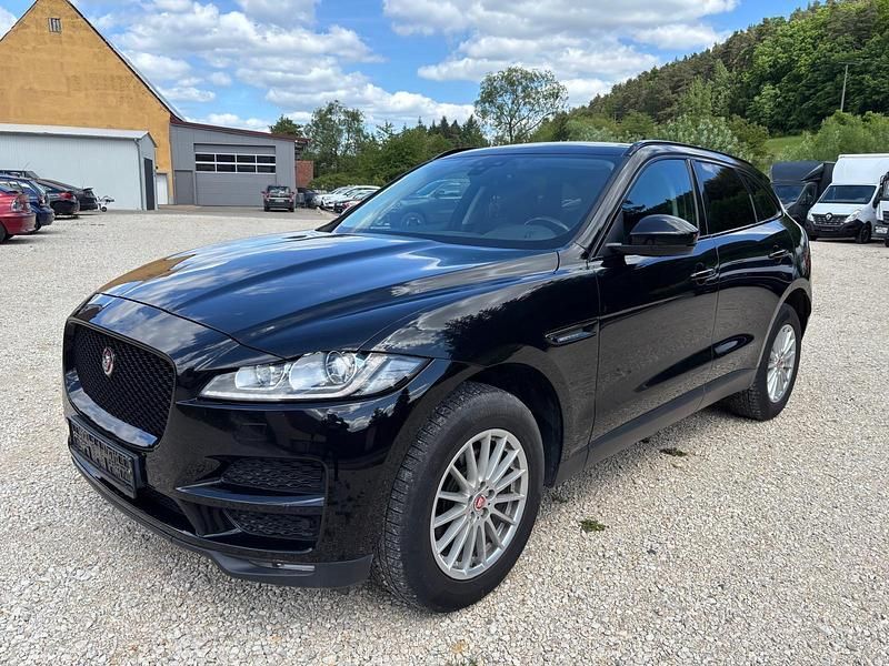Gebraucht Jaguar F-Pace 163 PS (119 kW) 2019 Schwarz SUV