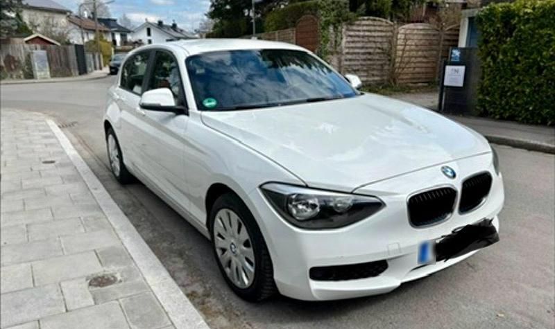 Gebraucht BMW 114 102 PS (75 kW) 2014 Weiß Kleinwagen