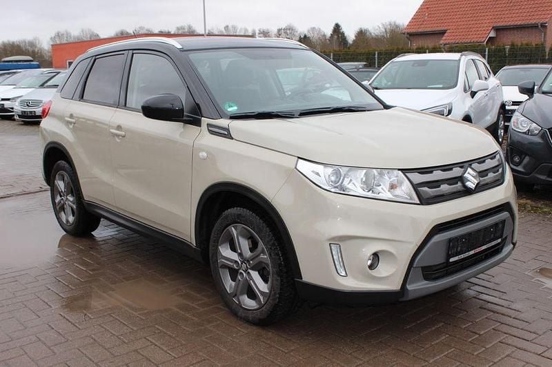 Gebraucht Suzuki Vitara Comfort+ 120 PS (88 kW) 2015 Grau SUV