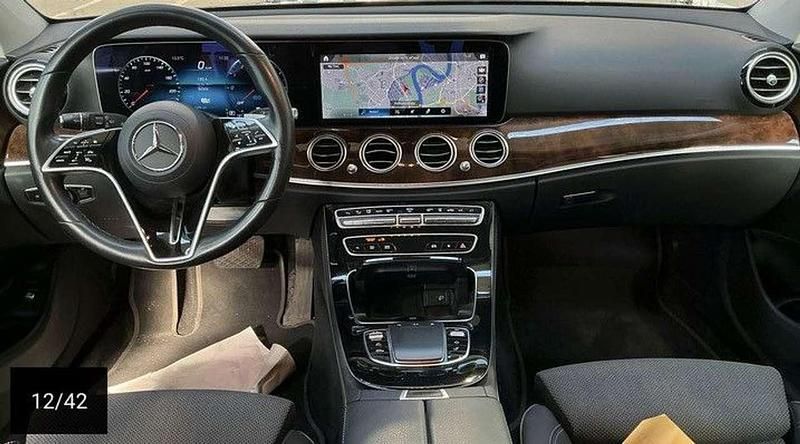 Gebraucht Mercedes E300 306 PS (225 kW) 2020 Schwarz/baltic black Kombi