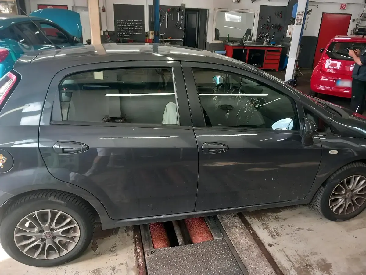 Gebraucht Fiat Punto 95 PS (69 kW) 2012 Kleinwagen