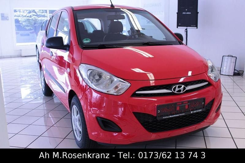 Gebraucht Hyundai i10 69 PS (50 kW) 2013 Rot Kleinwagen