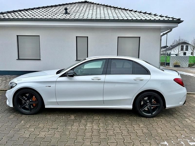 Weiß Gebraucht 2016 Mercedes C43 AMG AMG Limousine | 23.500 € (Teuer) - Bild 1/4