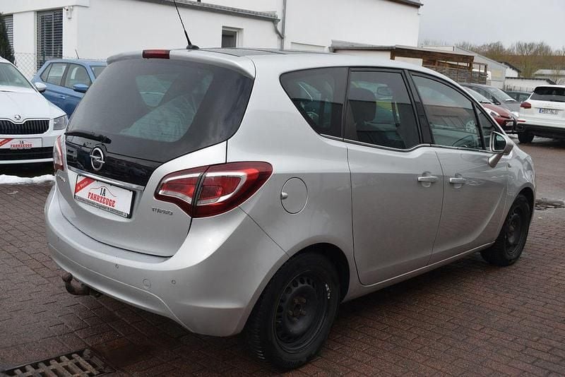 Gebraucht Opel Meriva Innovation 120 PS (88 kW) 2016 Silber Van / Kleinbus