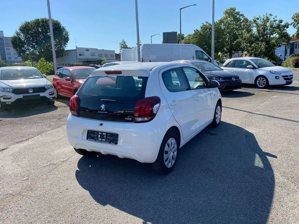 Gebraucht Peugeot 108 Active 72 PS (52 kW) 2019 Zu lackieren weiss 068/decke Kleinwagen