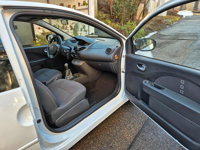 Gebraucht Renault Twingo 76 PS (55 kW) 2010 Weiß Kleinwagen