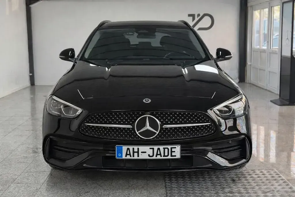 Gebraucht Mercedes C200 AMG 224 PS (164 kW) 2022 Schwarz Limousine