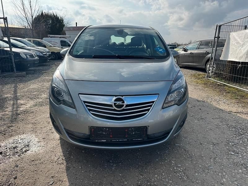 Gebraucht Opel Meriva 101 PS (74 kW) 2012 Grau Van / Kleinbus