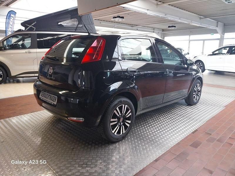 Gebraucht Fiat Punto Mystyle 69 PS (50 kW) 2016 Schwarz Limousine