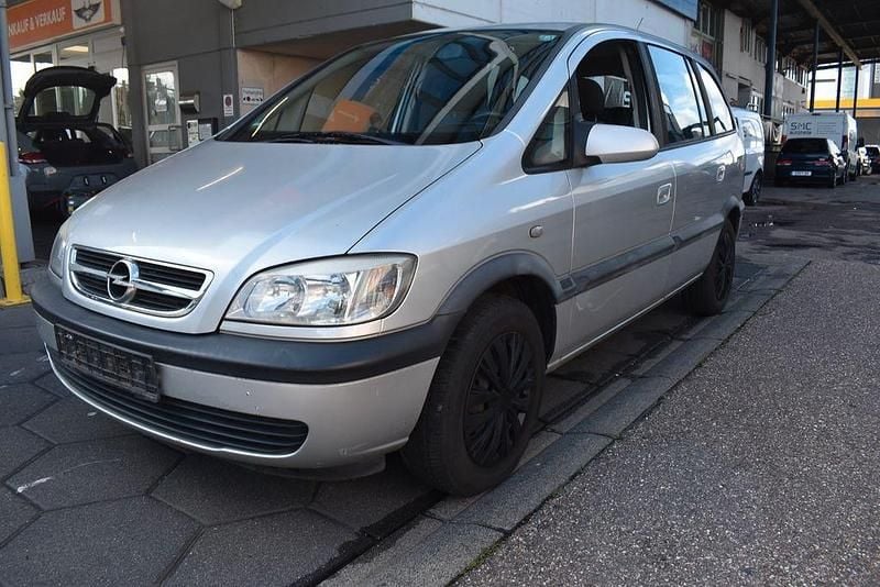 Silber Gebraucht 2003 Opel Zafira Njoy Van / Kleinbus | 1.199 € (Superpreis) - Bild 1/4