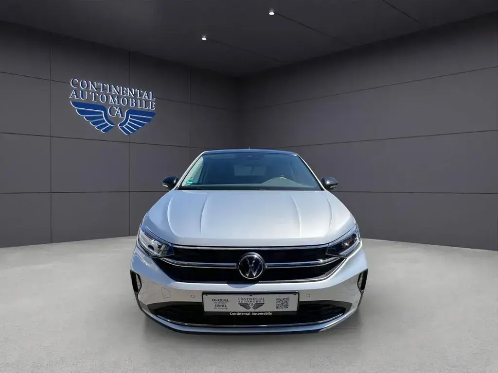 Gebraucht VW Taigo 150 PS (110 kW) 2022 Grau/schwarz SUV