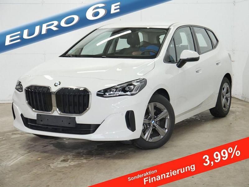 Weiß Gebraucht 2024 BMW 216 Van / Kleinbus | 24.490 € (Fairer Preis) - Bild 1/4