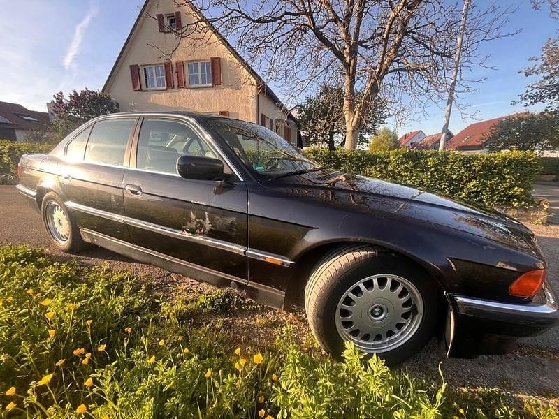 Second-hand BMW 728 193 CP (141 kW) 1995 Negru Berlinǎ
