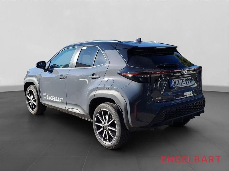 Gebraucht Toyota Yaris Cross Sport 131 PS (96 kW) 2025 Grau SUV