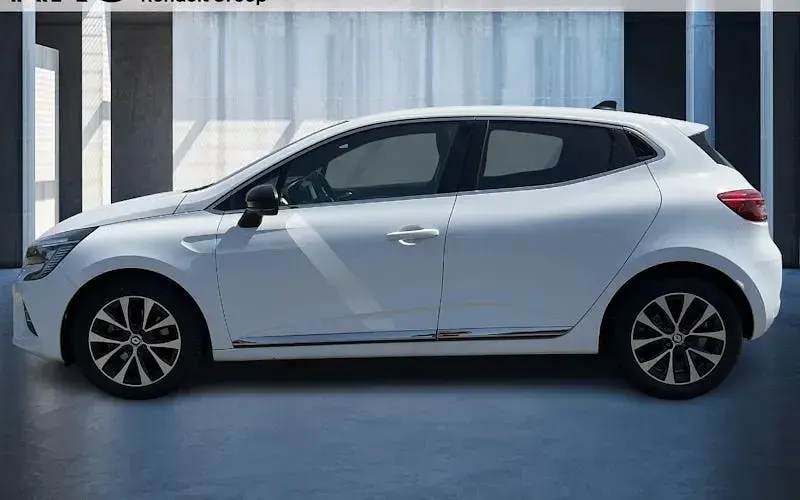 Gebraucht Renault Clio V Techno 140 PS (102 kW) 2023 Weiß Limousine