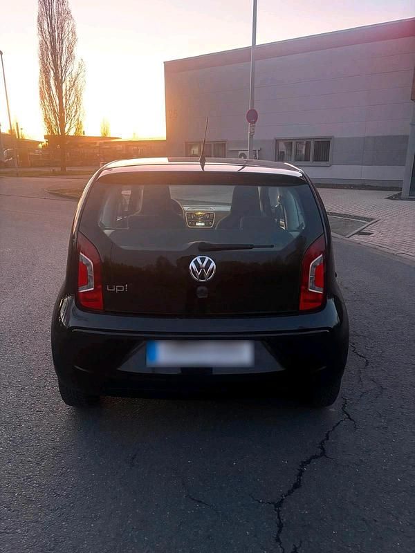 Second-hand VW up! 60 CP (44 kW) 2012 Negru Hatchback