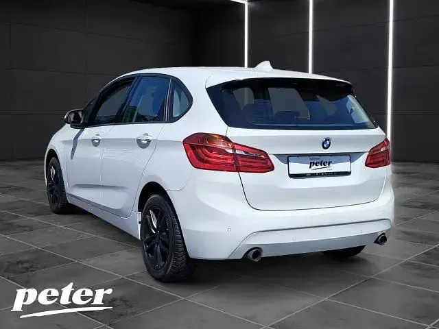 Gebraucht BMW 220 Active Tourer 192 PS (141 kW) 2015 Weiß Van / Kleinbus