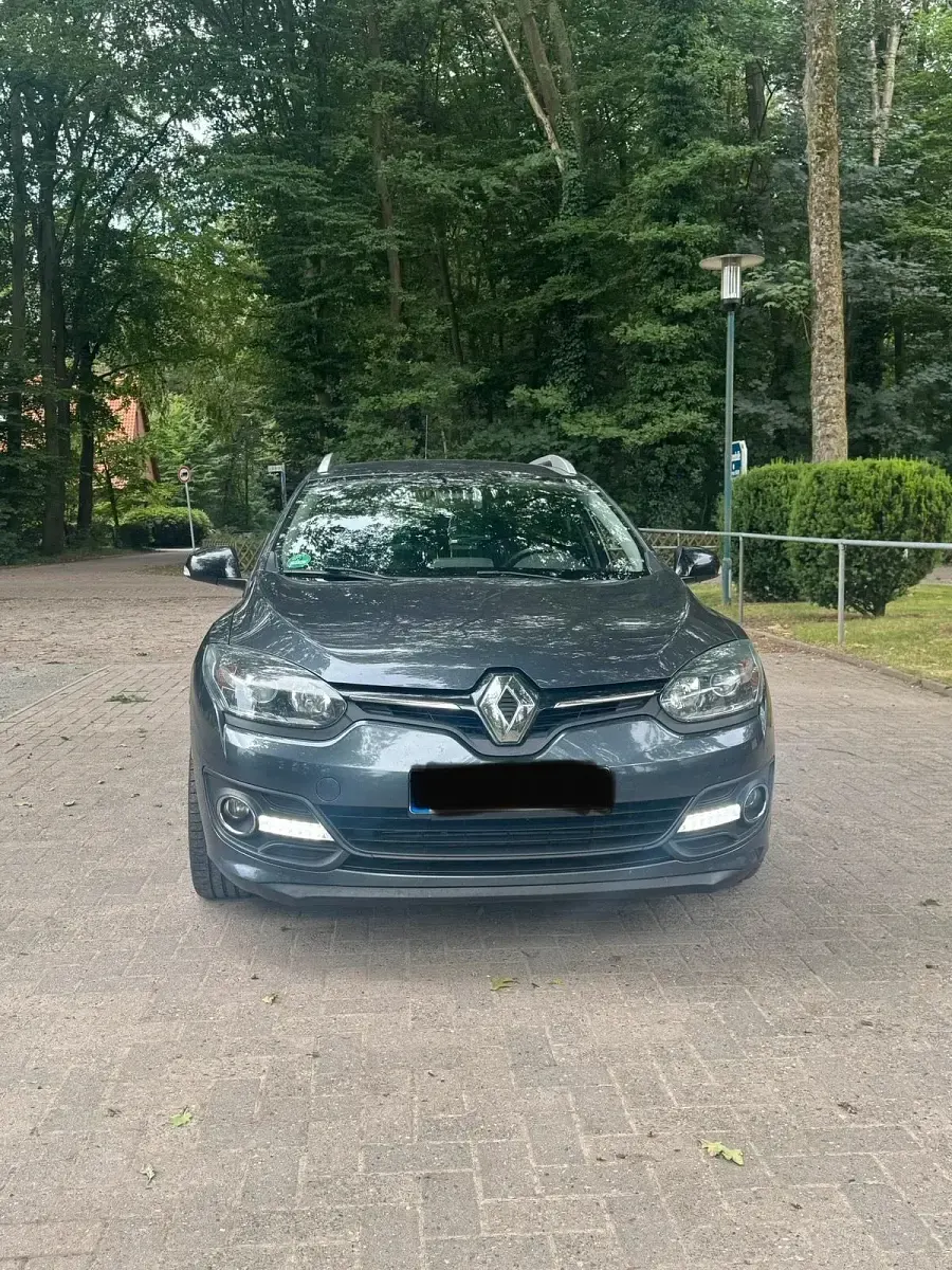 Gebraucht Renault Mégane III 110 PS (80 kW) 2014 Grau Kombi
