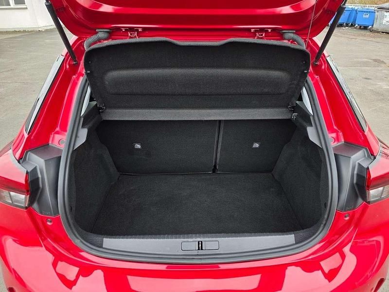 Gebraucht Opel Corsa 75 PS (55 kW) 2024 Lackierung peperoncino red Kleinwagen