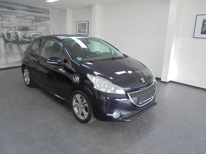 Other Gebraucht 2013 Peugeot 208 Active Kleinwagen | 4.990 € (Guter Preis) - Bild 1/4
