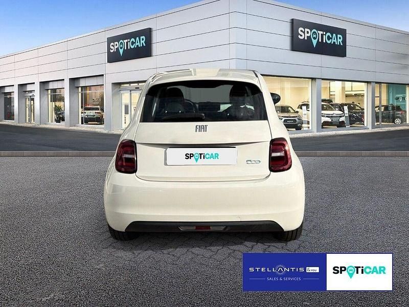Gebraucht Fiat 500e 86 kW (118 PS) 2023 Weiß Kleinwagen