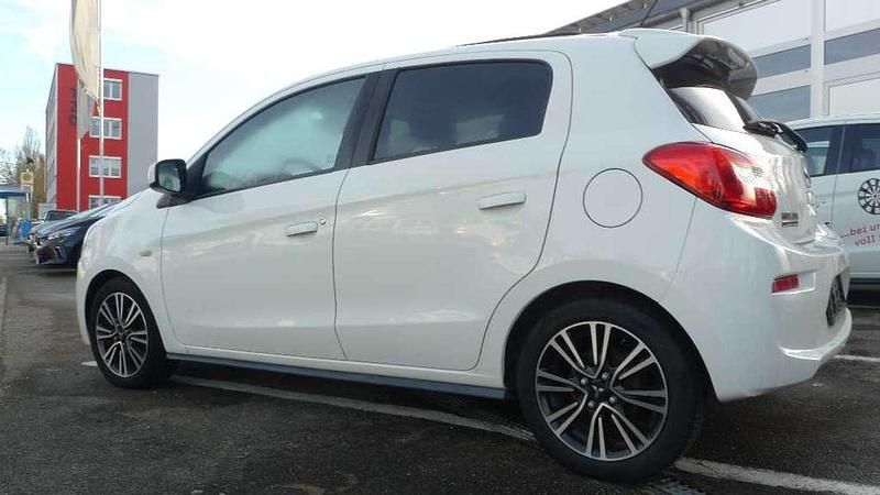 Gebraucht Mitsubishi Space Star Edition 80 PS (58 kW) 2017 Weiß Limousine