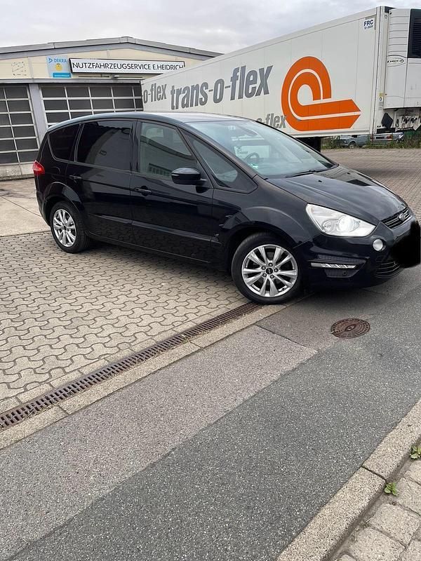 Schwarz Gebraucht 2012 Ford S-MAX S Van / Kleinbus | 8.000 € (Etwas zu teuer) - Bild 1/4