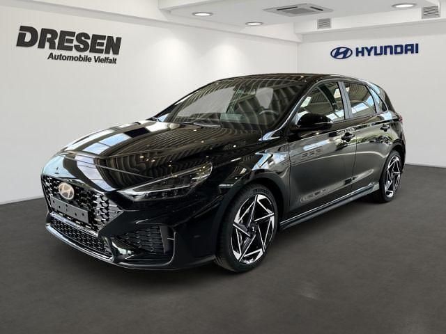 Schwarz Neu 2025 Hyundai i30 N Line Limousine | 27.790 € (Fairer Preis) - Bild 1/4