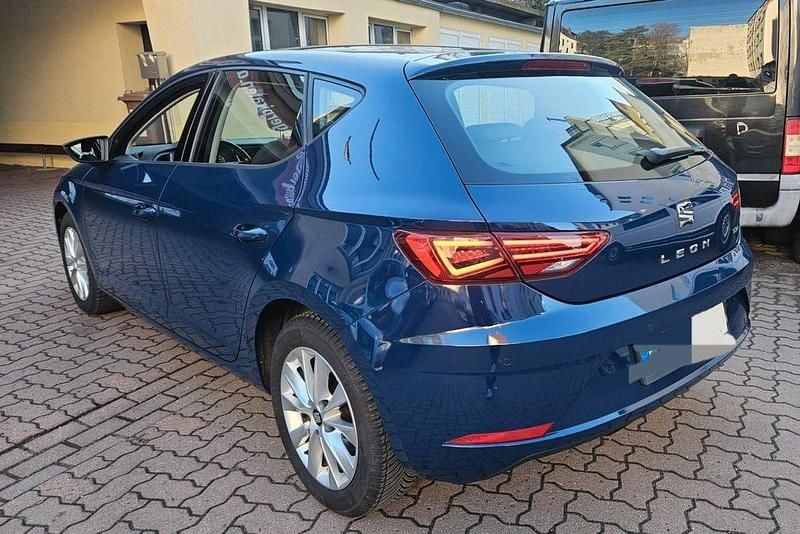 Gebraucht Seat Leon Style 110 PS (80 kW) 2018 Blau Limousine