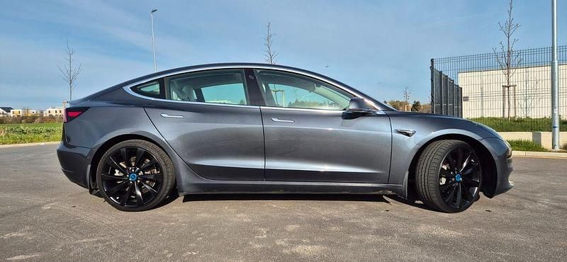 Gebraucht Tesla Model 3 366 kW (498 PS) 2019 Grau Limousine