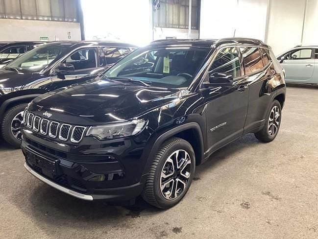 Black clear coat Gebraucht 2024 Jeep Compass Limited SUV | 24.885 € (Superpreis) - Bild 1/4