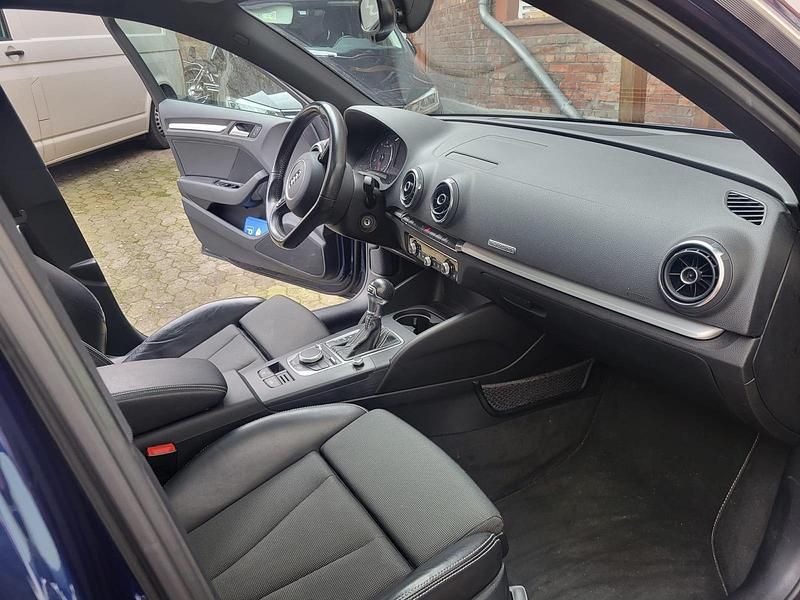 Gebraucht Audi A3 S-Line 179 PS (131 kW) 2014 Blau Kombi