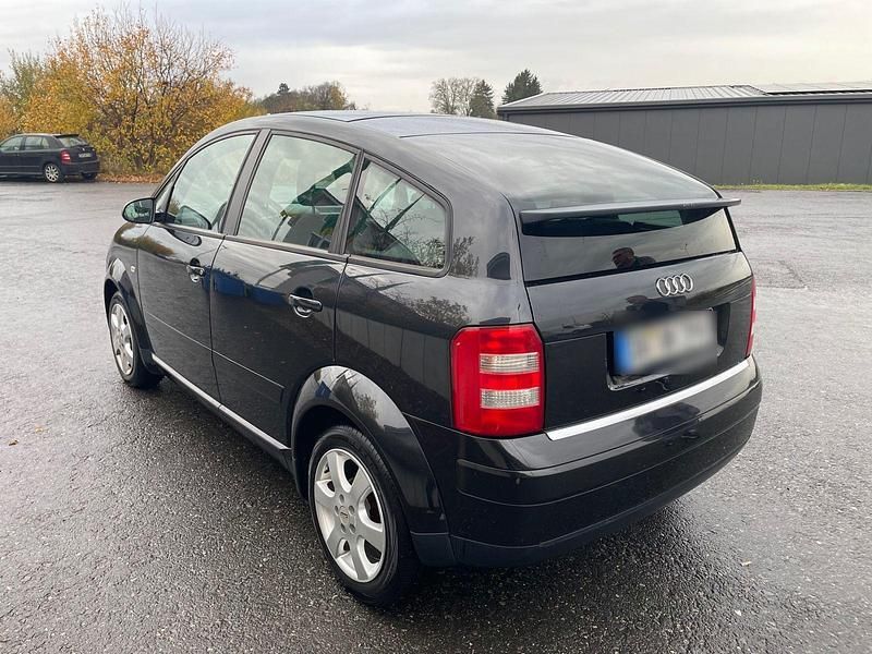 Second-hand Audi A2 75 CP (55 kW) 2002 Negru Hatchback