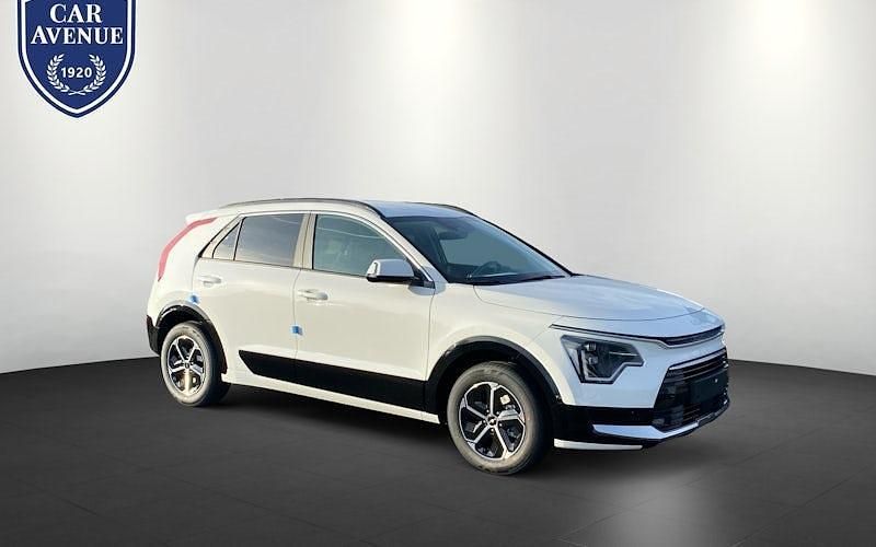 Neu Kia Niro Vision 138 PS (101 kW) 2025 Weiß SUV