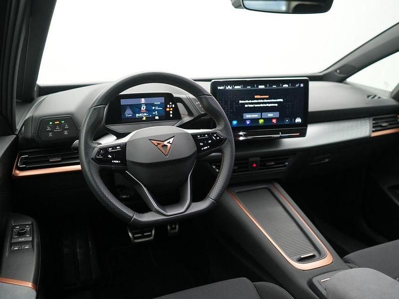 Gebraucht Cupra Born 150 kW (204 PS) 2023 Grau / quasar grau (metallic) Kleinwagen