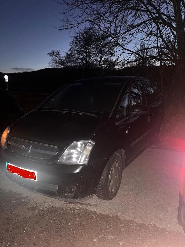 Schwarz Gebraucht 2003 Opel Meriva Enjoy Van / Kleinbus | 500 € (Superpreis) - Bild 1/4