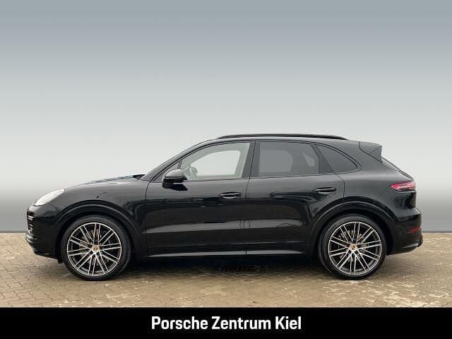 Gebraucht Porsche Cayenne Turbo 550 PS (404 kW) 2022 Chromitschwarzmetallic SUV