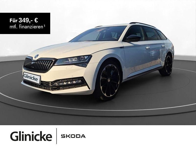 Moonweiss metallic Gebraucht 2022 Skoda Superb SportLine Kombi | 34.870 € (Fairer Preis) - Bild 1/3