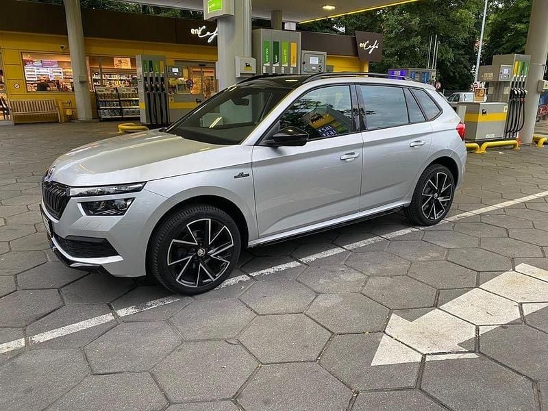 Silber Gebraucht 2020 Skoda Kamiq Monte Carlo SUV | 19.900 € (Fairer Preis) - Bild 1/4